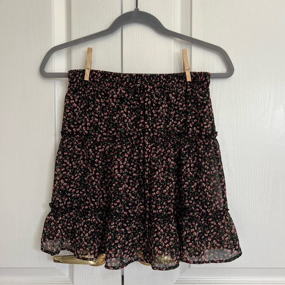 Pink/red floral skirt